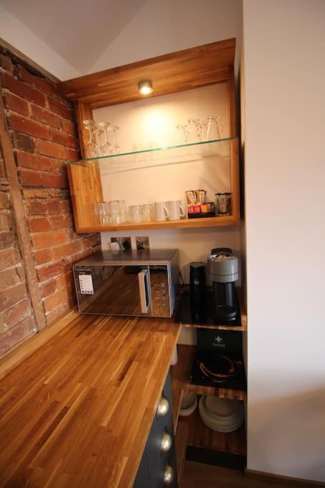 Apartment 6 At Number 8: City Centre, 1 Bedroom, Sofa Bed In Lounge Cantorbéry Extérieur photo
