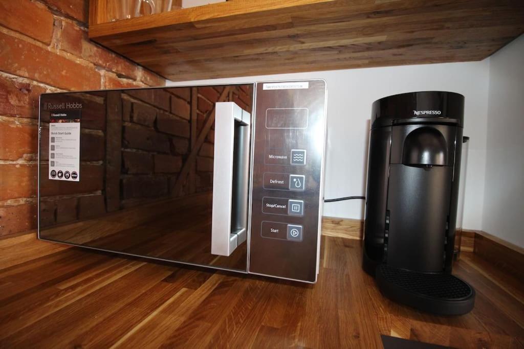 Apartment 6 At Number 8: City Centre, 1 Bedroom, Sofa Bed In Lounge Cantorbéry Extérieur photo