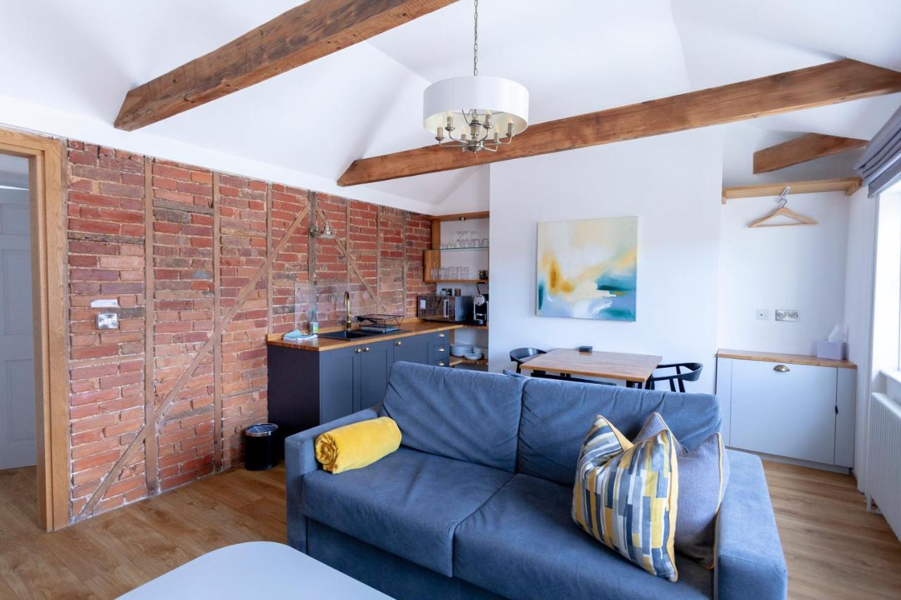 Apartment 6 At Number 8: City Centre, 1 Bedroom, Sofa Bed In Lounge Cantorbéry Extérieur photo